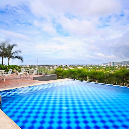 Eon Centennial Soho Hotel Cebu Kültér fotó