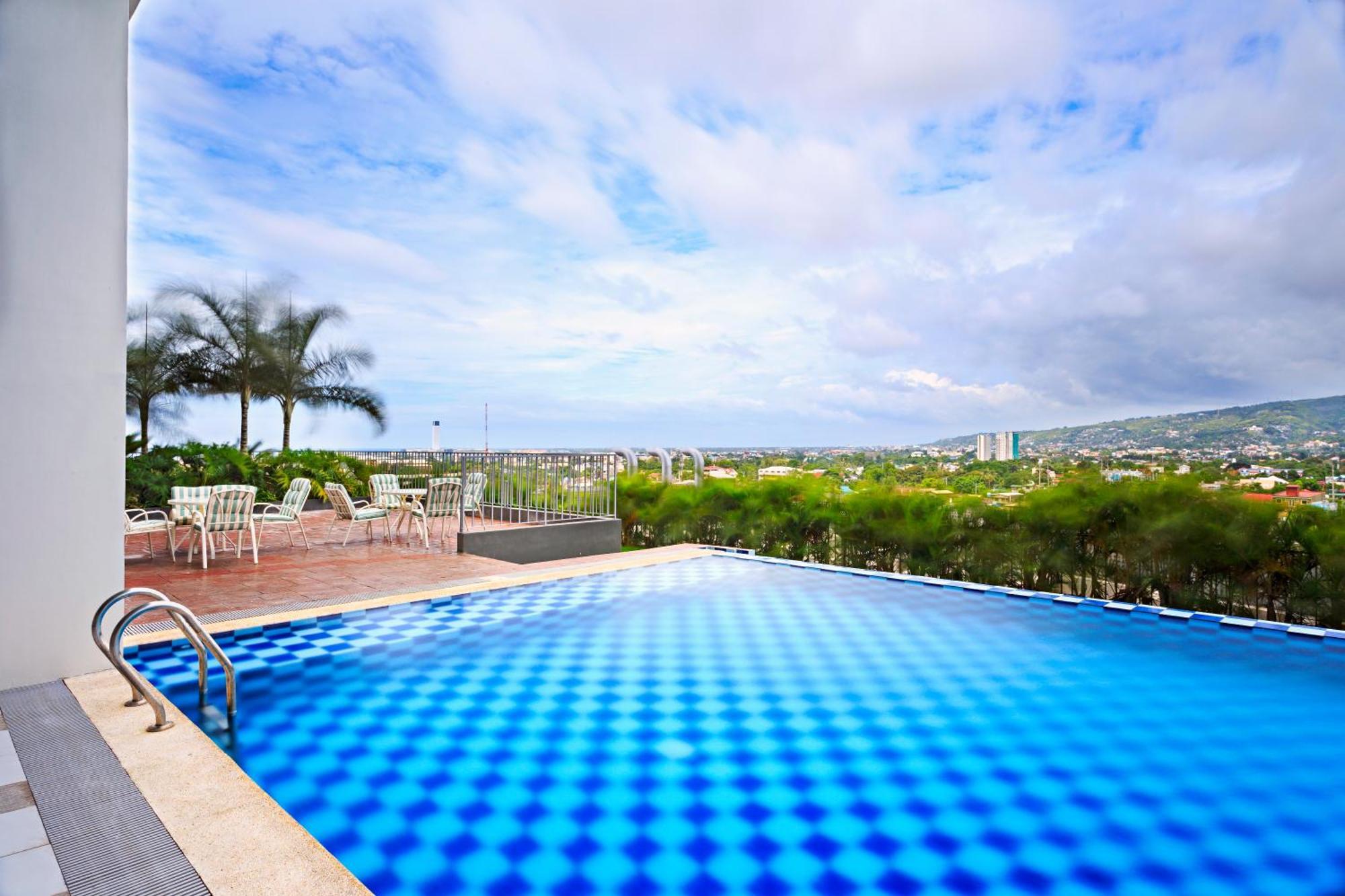 Eon Centennial Soho Hotel Cebu Kültér fotó