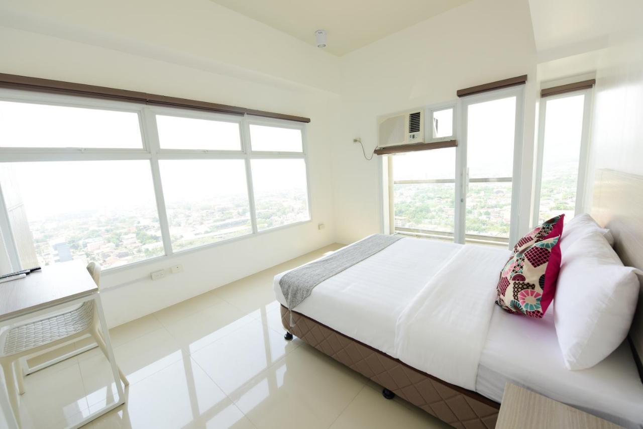 Eon Centennial Soho Hotel Cebu Kültér fotó